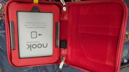 Photo of free Barnes and Noble Nook Glowlight E-Reader (ME9) #1