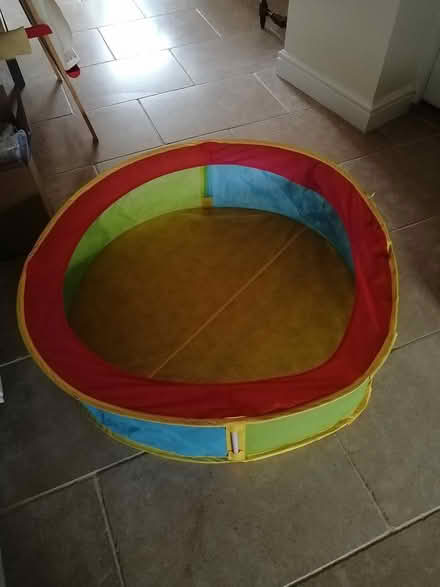 Photo of free Toddler ball pit and balls (Wokingham RG41) #1