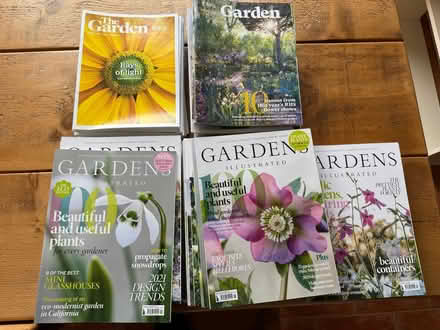 Photo of free Gardens Illustrated & RHS magazines (Murton/Hilton CA16) #1