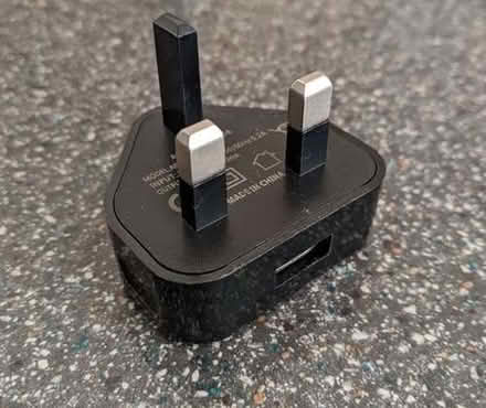 Photo of A phone charger (City Centre NR1) #1