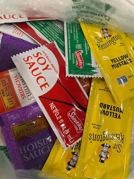 Photo of free Individual condiment packets (Reading Highlands) #1
