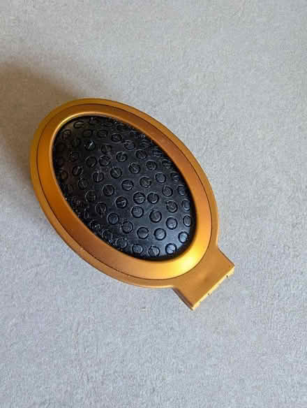 Photo of free Folding hairbrush with mirror (Chesser EH14) #2