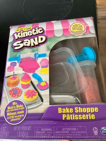 Photo of free Kinetic sand baker shop (Wimbledon SW19 8) #1
