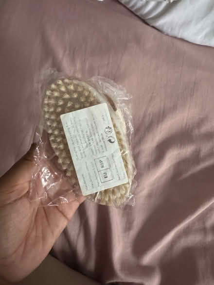 Photo of free Dry body exfoliating brush (Croydon) #1