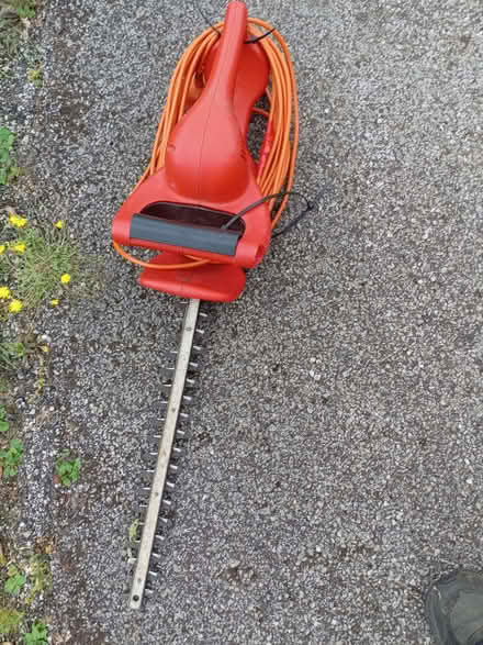 Photo of free Electric Hedge Trimmer (Aylesford Common ME5) #3