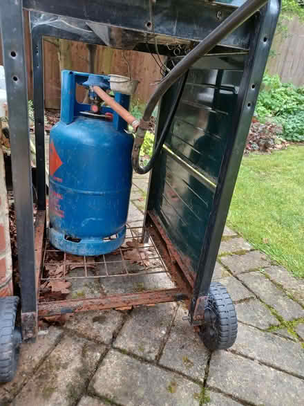 Photo of free Char-Boil Gas BBQ (Cassiobury WD17) #2