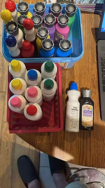Photo of free Children's paints (Lake End SL6) #1