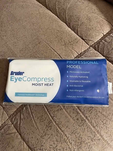Photo of free Bruder Eye Compress (Milton (Thompson and Derry)) #1
