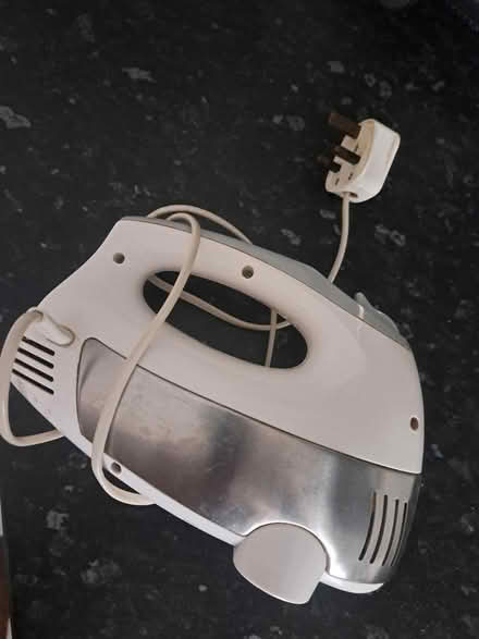Photo of free Hand mixer without whisks (Montpelier BS6) #1
