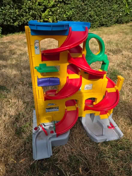 Photo of free Car garage (Holmer Green HP15) #3