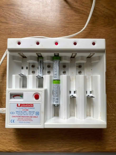 Photo of free Uniross Battery Charger (Greenbank CW8) #3