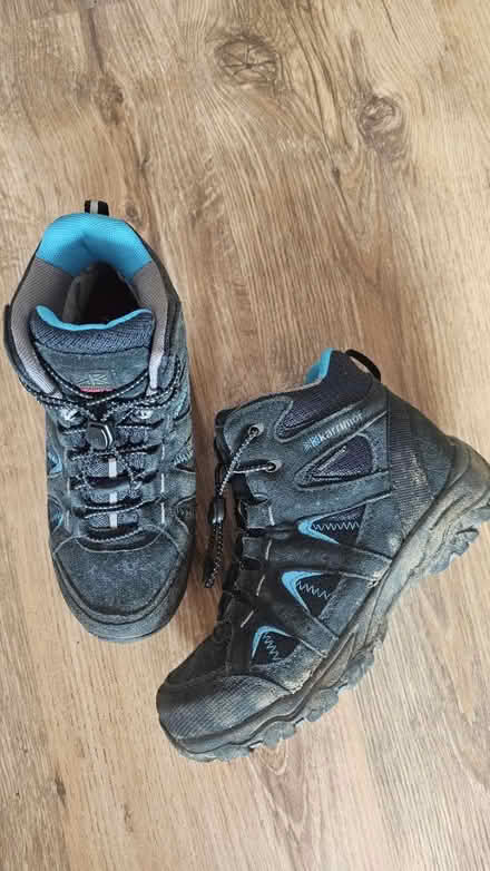 Photo of free Kids hiking boots size 2 (dellfield AL1) #1