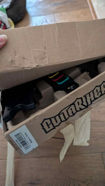 Photo of free Guitar hero PS3 (Shuttington B79) #2