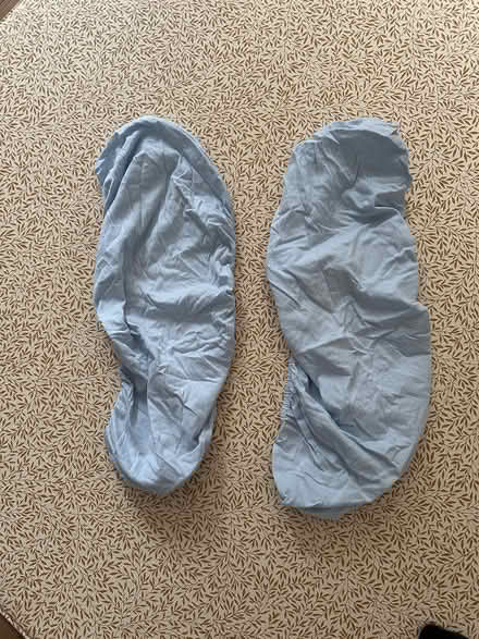 Photo of free 2 Moses basket sheets (Maidstone ME15) #1