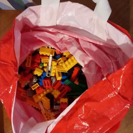 Photo of free bag of lego (Sopwell AL1) #1