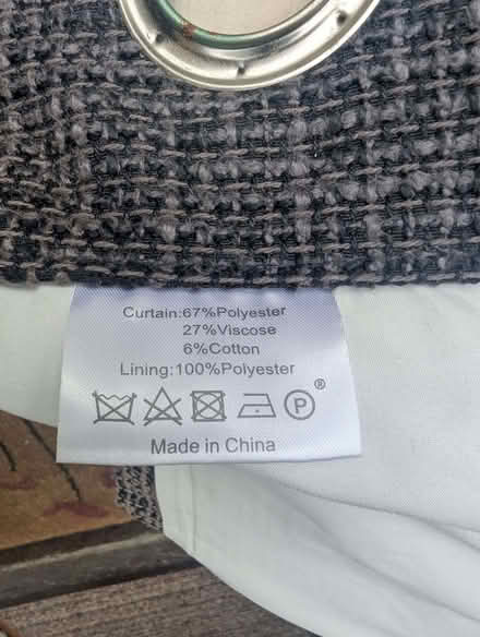 Photo of free Pair tatty curtains (Headington OX3) #1