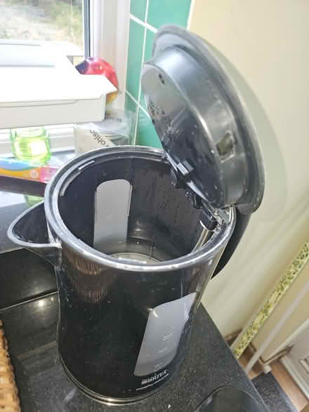 Photo of free Toasty Maker and Kettle (Kingston KT2) #3