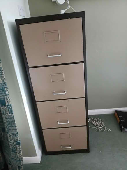Photo of free Filling cabinet - steel (Holbrook DE56) #1