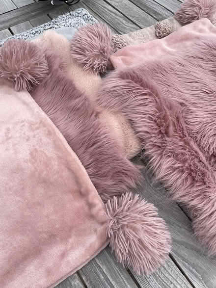 Photo of free Cushion Covers. Clean, no marks (Potters Bar EN6) #2