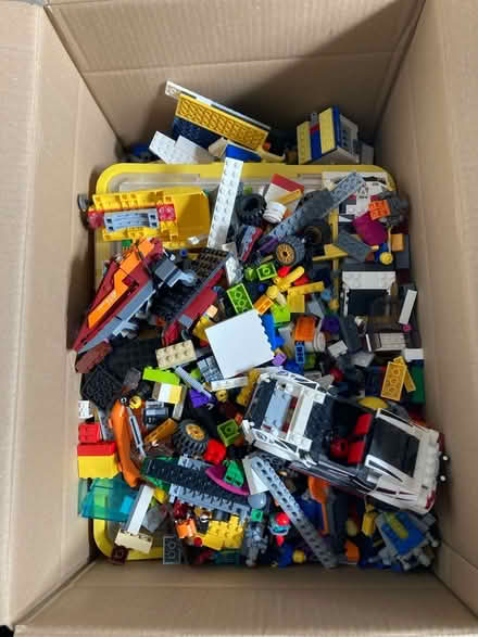 Photo of free Lego (Alvechurch B48) #1