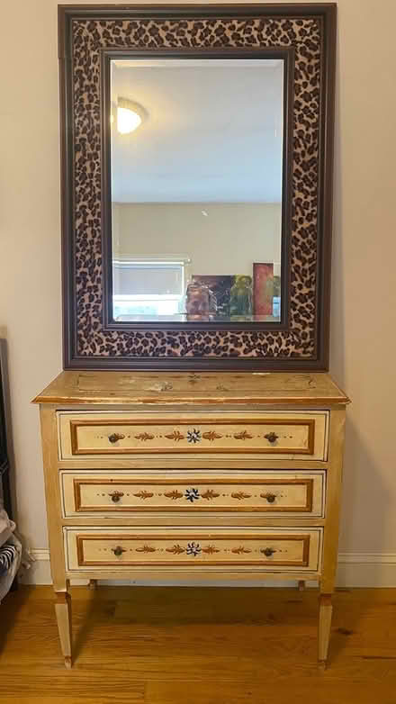 Photo of free Dresser with or without mirror (East Somerville) #1