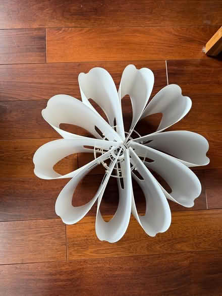 Photo of free Light Shade (Earlswood, Redhill, RH1) #3