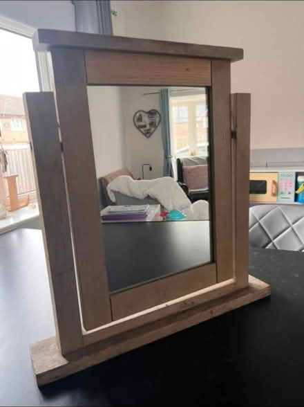Photo of free Desktop mirror (Carlton NG4) #2