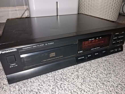 Photo of free Panasonic CD player - sometimes reads discs, sometimes doesn (Malin Bridge S6) #1