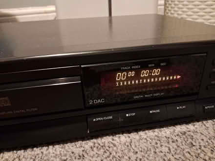 Photo of free Panasonic CD player - sometimes reads discs, sometimes doesn (Malin Bridge S6) #2
