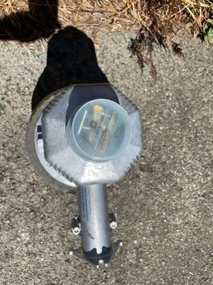 Photo of free Mercury vapor barn light (wallingford) #3