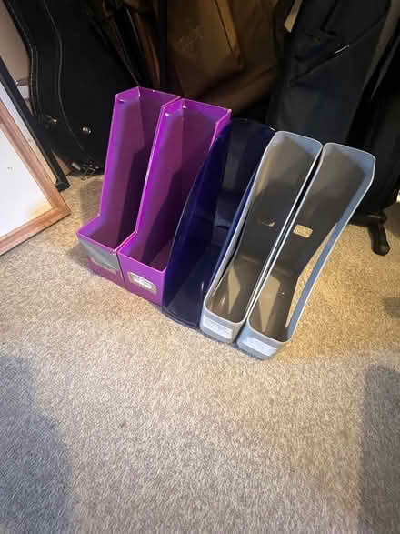 Photo of free 5 magazine files used (Wisewood S6) #1