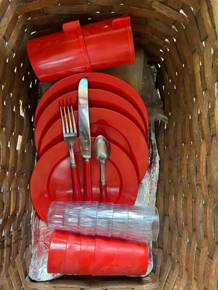 Photo of free Picnic Basket (63130) #2