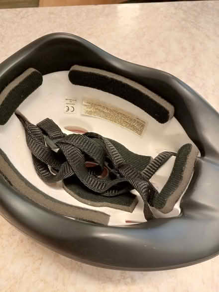 Photo of free Child's bike helmet (Castlefield HP11) #2