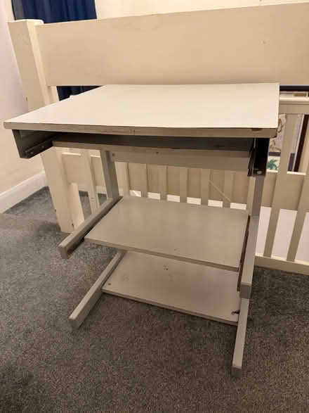Photo of free Small Computer Desk (LU5 - Dunstable) #1