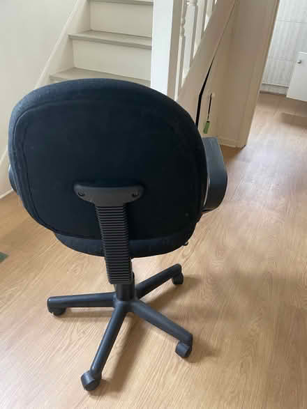 Photo of free Office chair with wheels (Kingsway CB4) #2