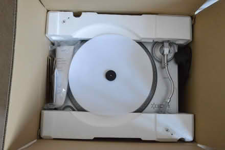 Photo of free Ion USB Turntable (Beaconsfield HP9) #2