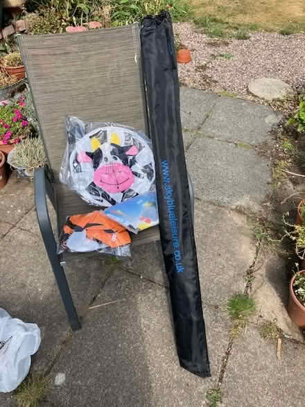 Photo of free Festival flagpole (Formby Village) #1