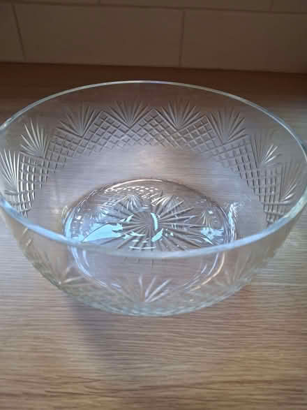 Photo of free Cut glass bowl (Lightwater GU18) #1