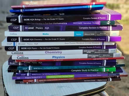 Photo of free GCSE and A-Level Books (DA1) #4
