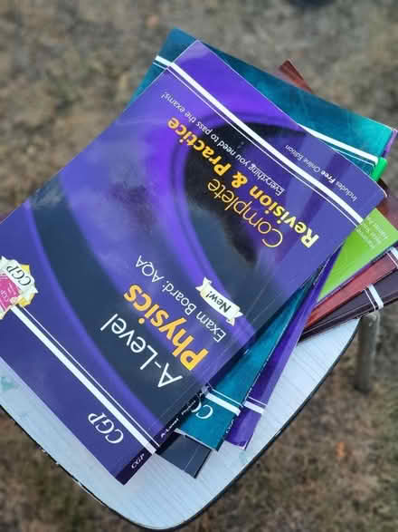 Photo of free GCSE and A-Level Books (DA1) #2