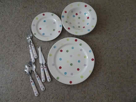 Photo of free Plates, cutler set (Hitchin near centre SG5) #1