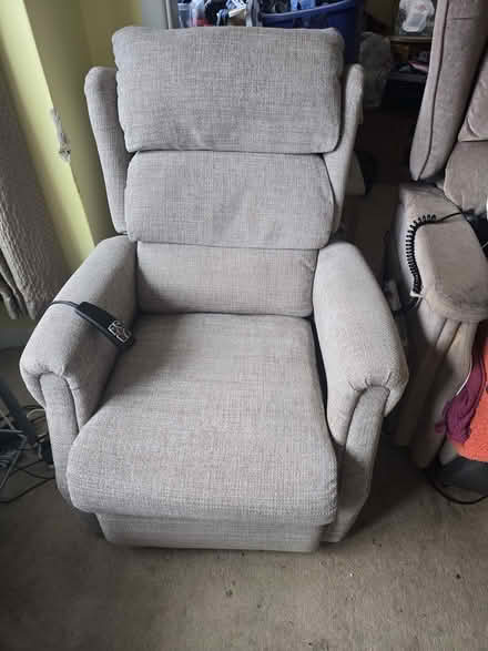 Photo of free Arm chair (West Ealing Off Argyle Rd W13) #1