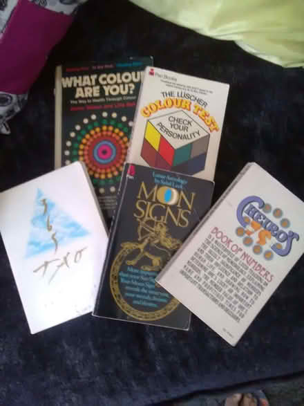 Photo of free Books -colour, numbers, moonsigns, Tao (Higham North area NN10) #1