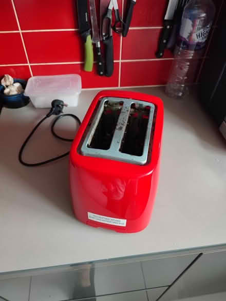 Photo of free 2 slices Toaster (Leyton E10) #2