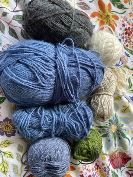 Photo of free Bag of mixed yarn (Dean Court OX2) #1