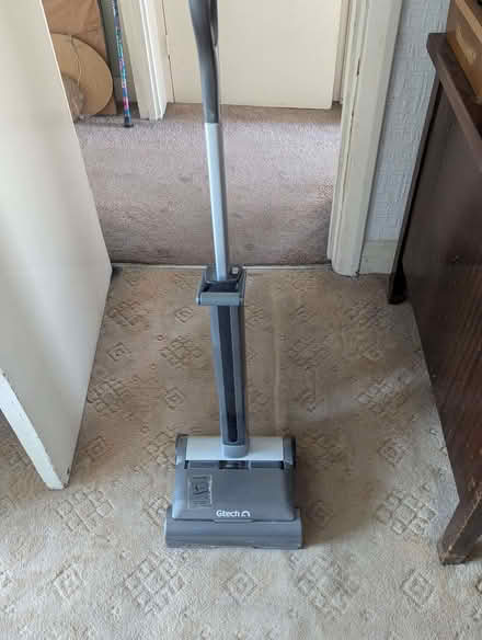 Photo of free Gtech 22V AirRAM (For Spares) (Datchet SL3) #1