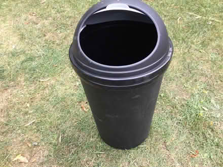 Photo of free Fliptop waste bin (Eye) #2