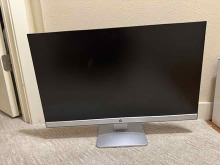 Photo of free 24" HP monitor (Kenmore) #1