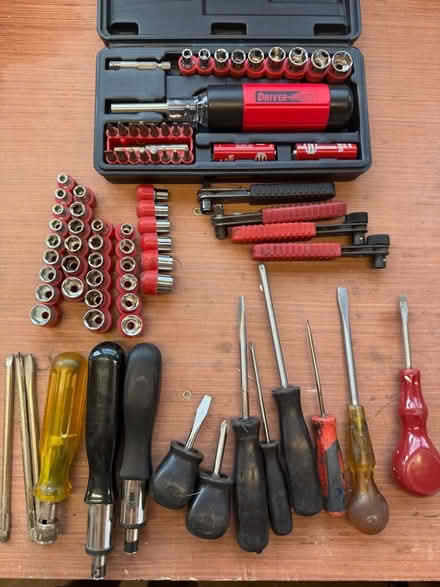 Photo of free Various screwdrivers (Welling DA16) #1