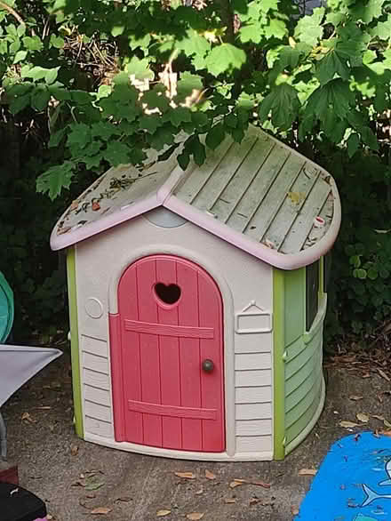 Photo of free Child playhouse (Walkley S6) #1